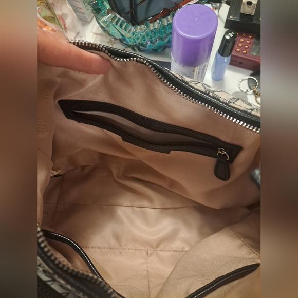 Dana Buchman pocket book - Picture 4 of 5